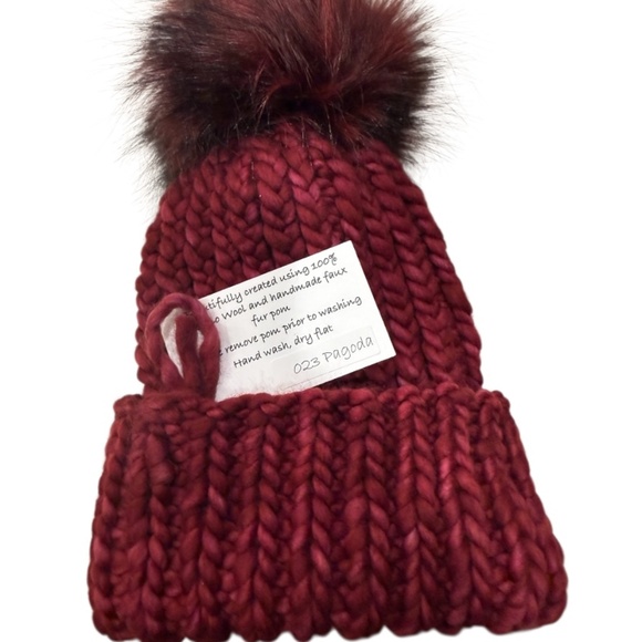 OOAK - deep red knit hat w/ faux fur pom -  pagoda colorway - Picture 3 of 5